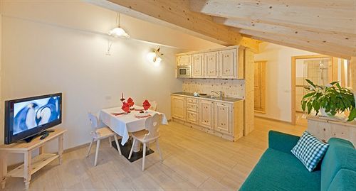 Cesa Melester Campitello di Fassa Bagian luar foto